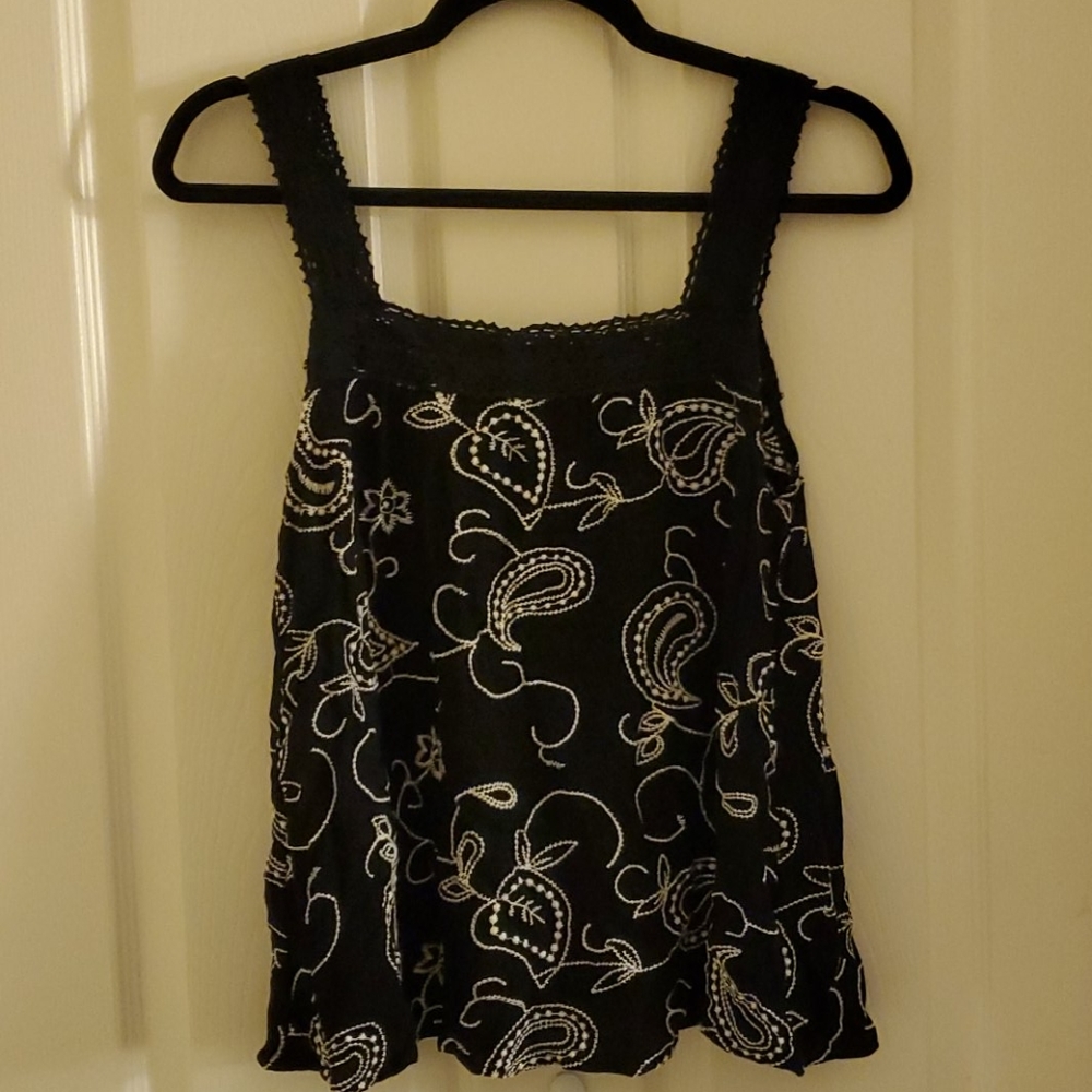 Black and white paisley stitched blouse